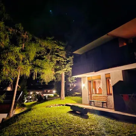 Apartment - In&out-accesso Diretto Alle Piste Cortina d'Ampezzo